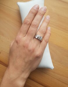 Edelstahl - Finger Ring - Muschel Perloptik und Kristall